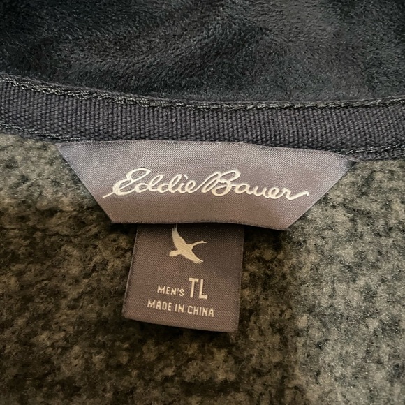 Men’s Eddie Bauer 1/2 Zip - Picture 3 of 5